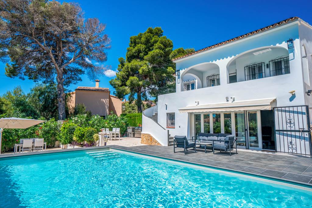 ALC_85701_Villa_Luxe_0723_12.jpg