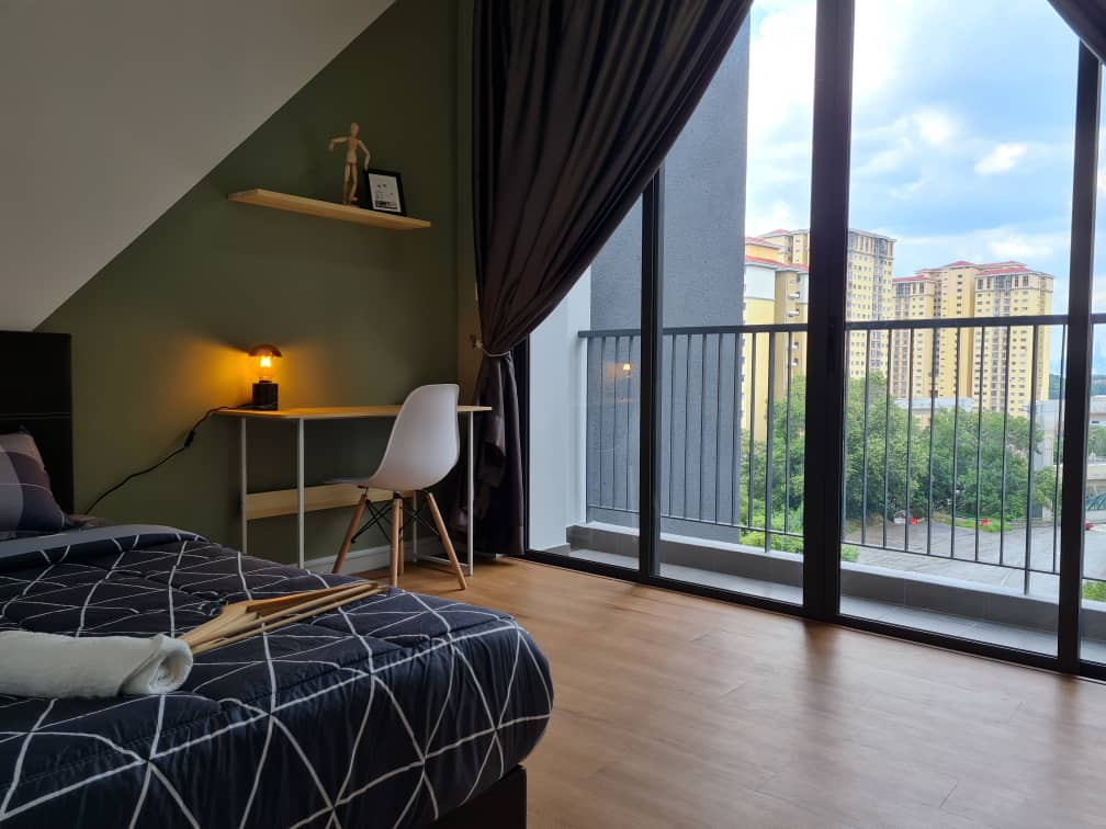 MASTER ROOM-1