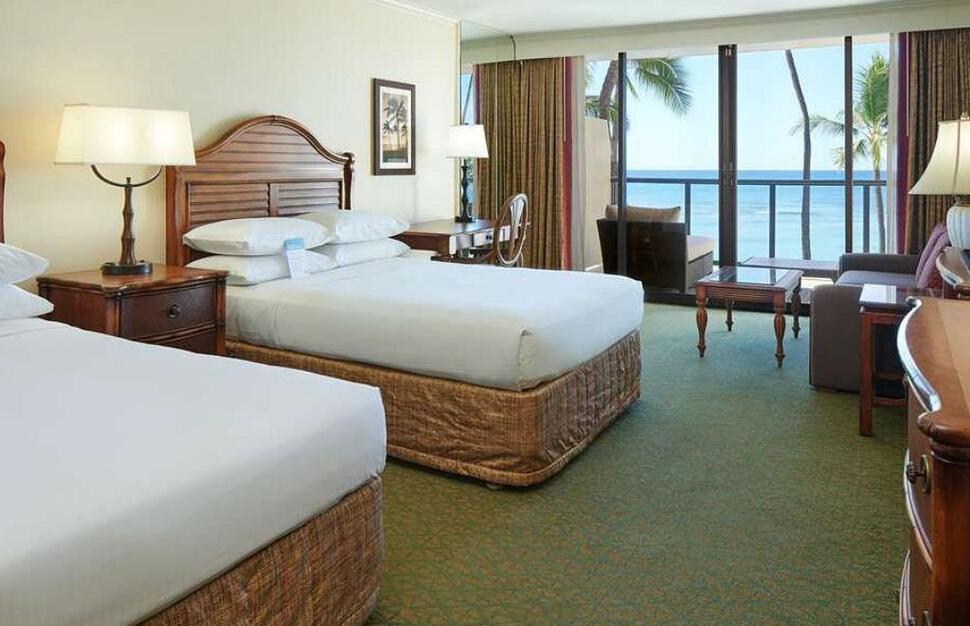 Outrigger-Waikiki-Beach-Resort-11.jpg