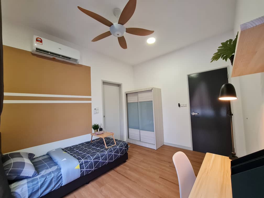 MASTER ROOM-2
