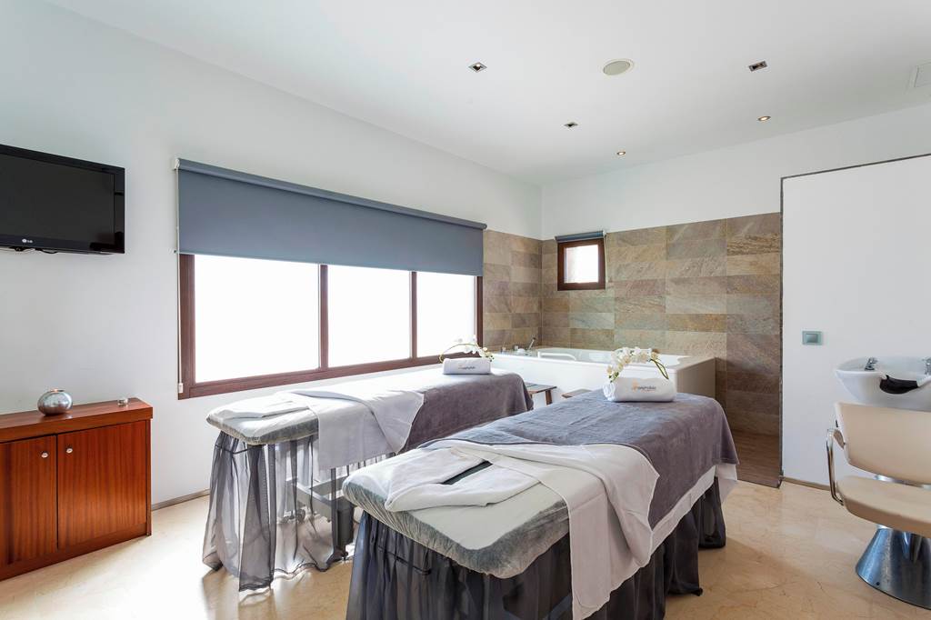 IBZ_69409_Grand_Palladium_Palace_Ibiza_Resort_&_Spa_0621_31.jpg