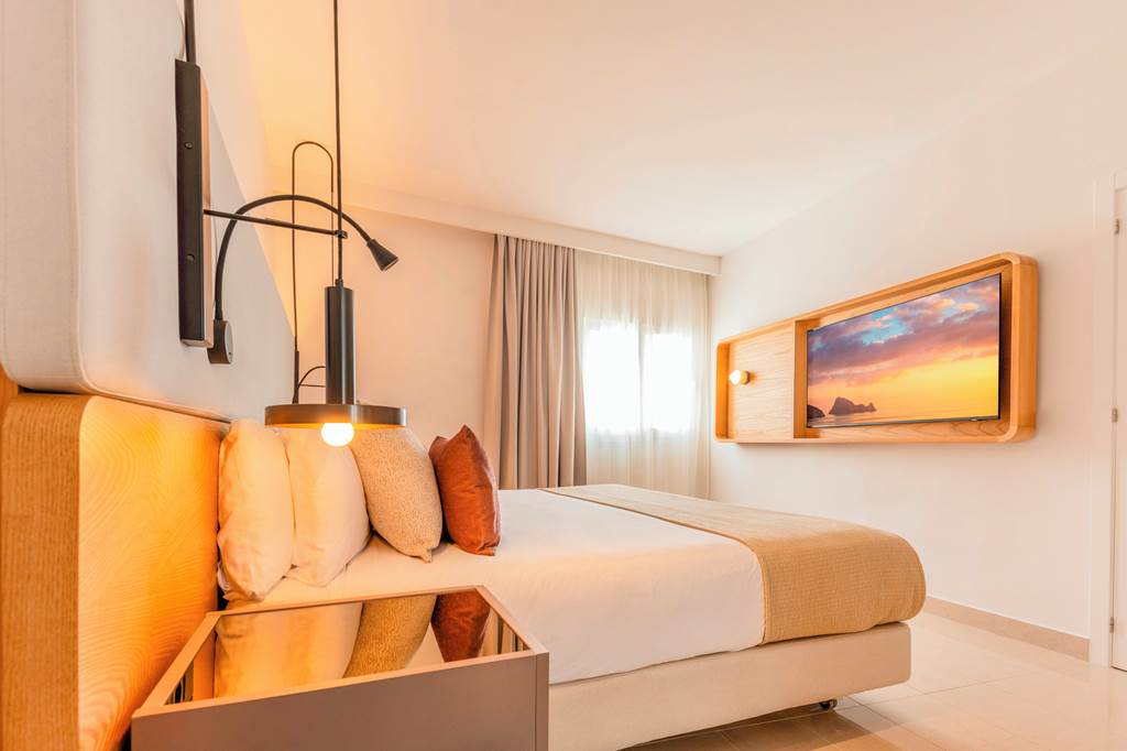 IBZ_69409_Grand_Palladium_Palace_Ibiza_Resort_&_Spa_0524_01.jpg