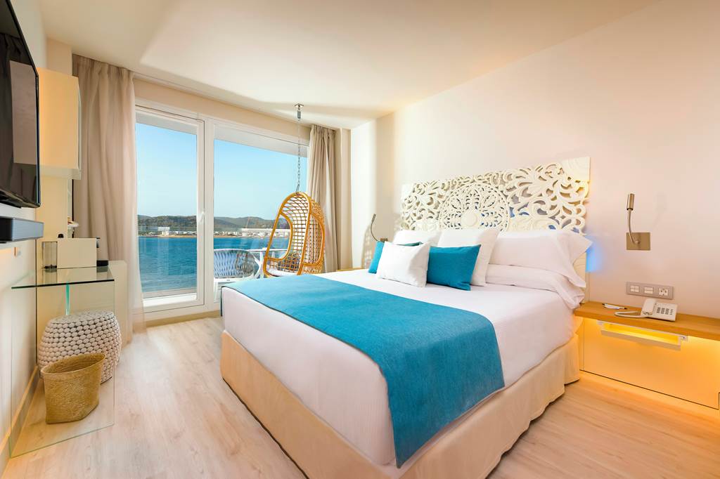IBZ_79680_Amare_Beach_Hotel_Ibiza_0819_01.jpg