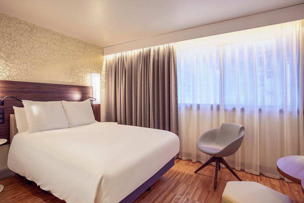 CDG_78663_Mercure_Paris_Arc_De_Triomphe_Etoile_0723_02.jpg