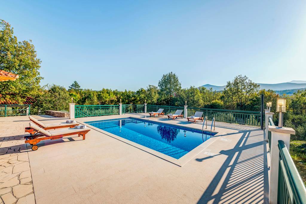 SPU_89171_Villa_Luna_Sky_0325_03.jpg
