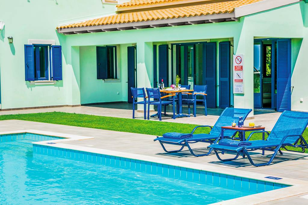 EFL_78477_Villa_Nissaki_0219_17.jpg