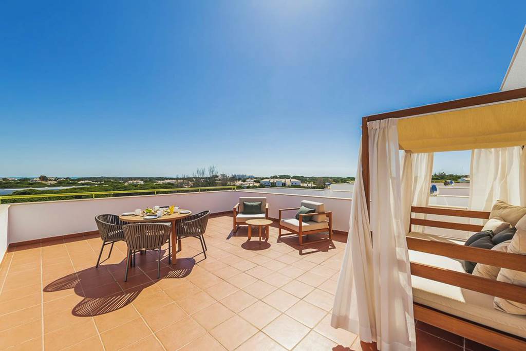 FAO_80816_The_Patio_Suite_Hotel_0623_01.jpg