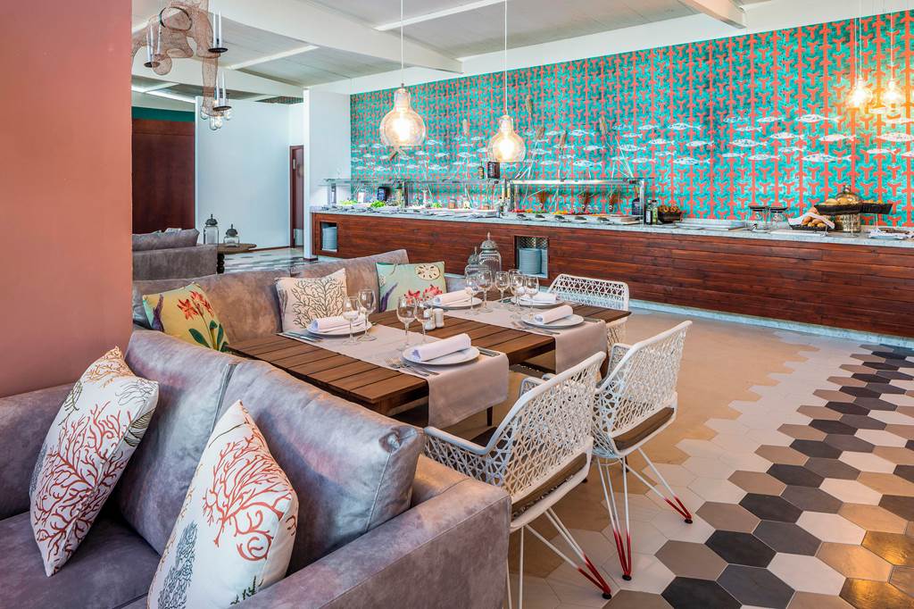 IBZ_69409_Grand_Palladium_Palace_Ibiza_Resort_&_Spa_0621_02.jpg