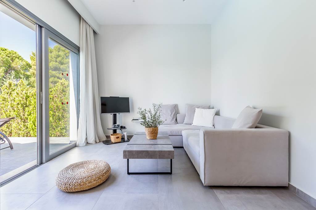 EFL_86465_Villa_Le_Soleil_1123_02.jpg