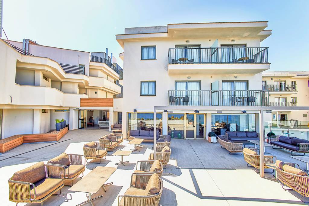 PMI_74328_Leonardo_Royal_Hotel_Palmanova_formerly_Alua_Palmanova_Bay_0423_05.jpg