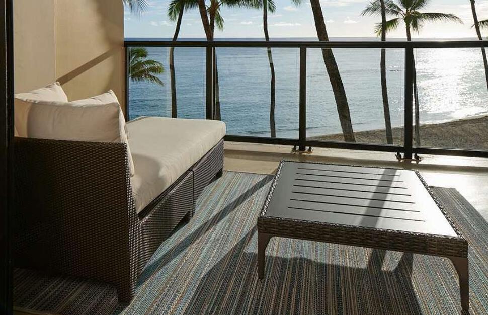 Outrigger-Waikiki-Beach-Resort-2.jpg