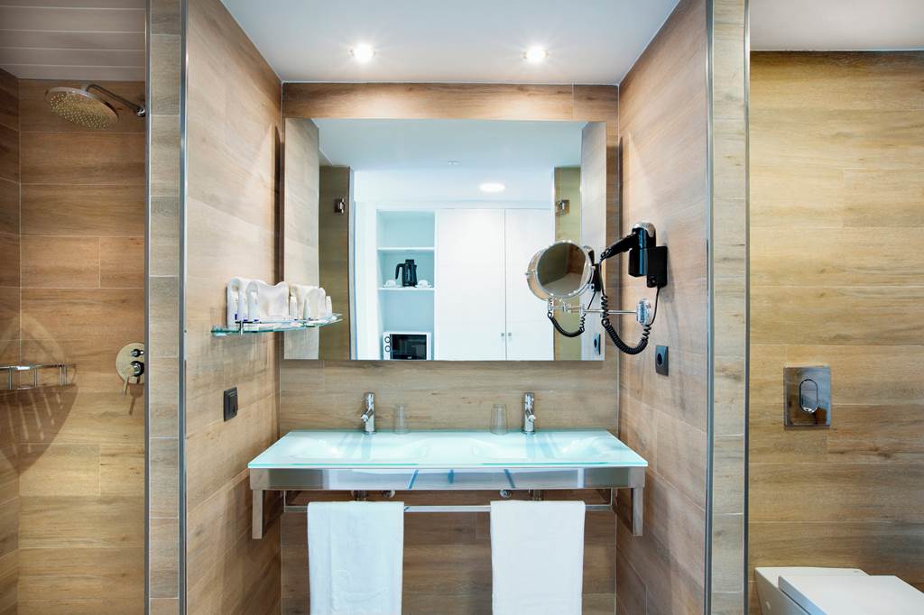 PMI_74702_Mar_Hotels_Playa_de_Muro_Suites_1024_01.jpg