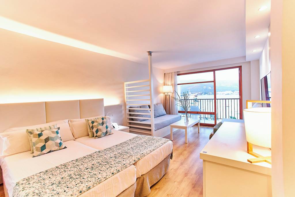 PMI_23_Leonardo_Royal_Hotel_Calvia_&_Suites_formerly_Alua_Hawaii_Mallorca_0423_19.jpg