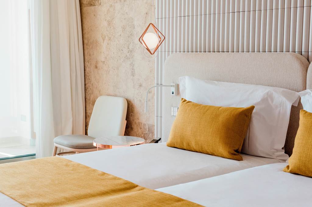 IBZ_70042_Aguas_de_Ibiza_Grand_Luxe_Hotel_0424_34.jpg