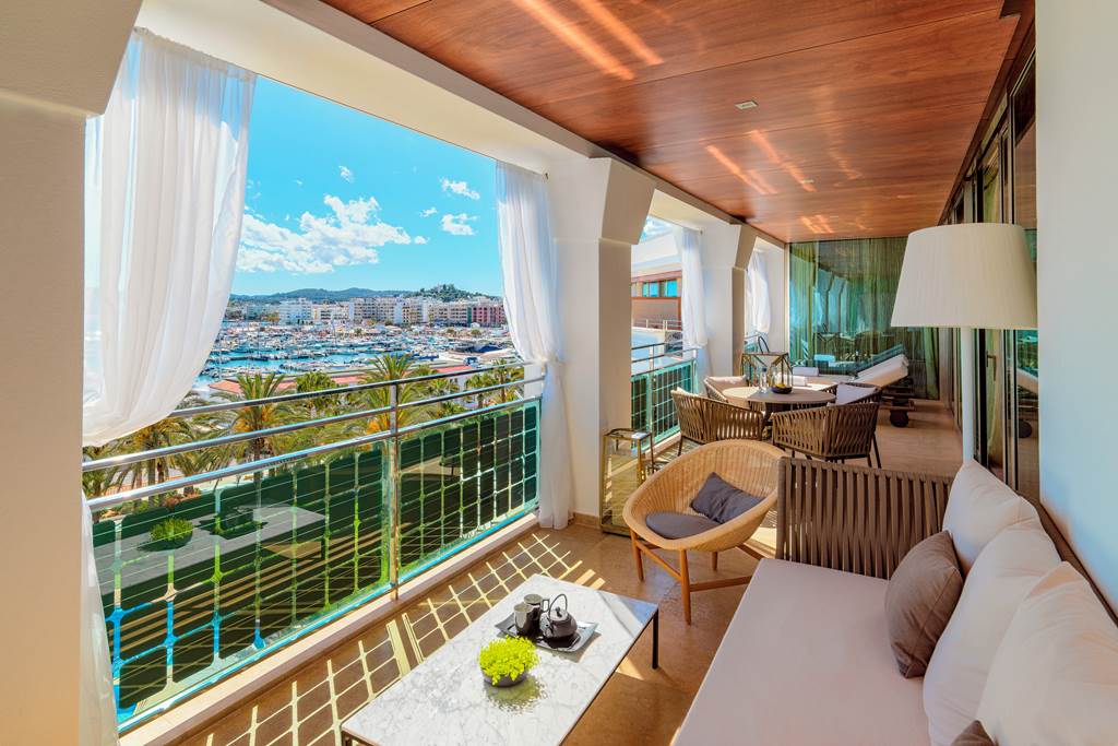 IBZ_70042_Aguas_de_Ibiza_Grand_Luxe_Hotel_0424_46.jpg