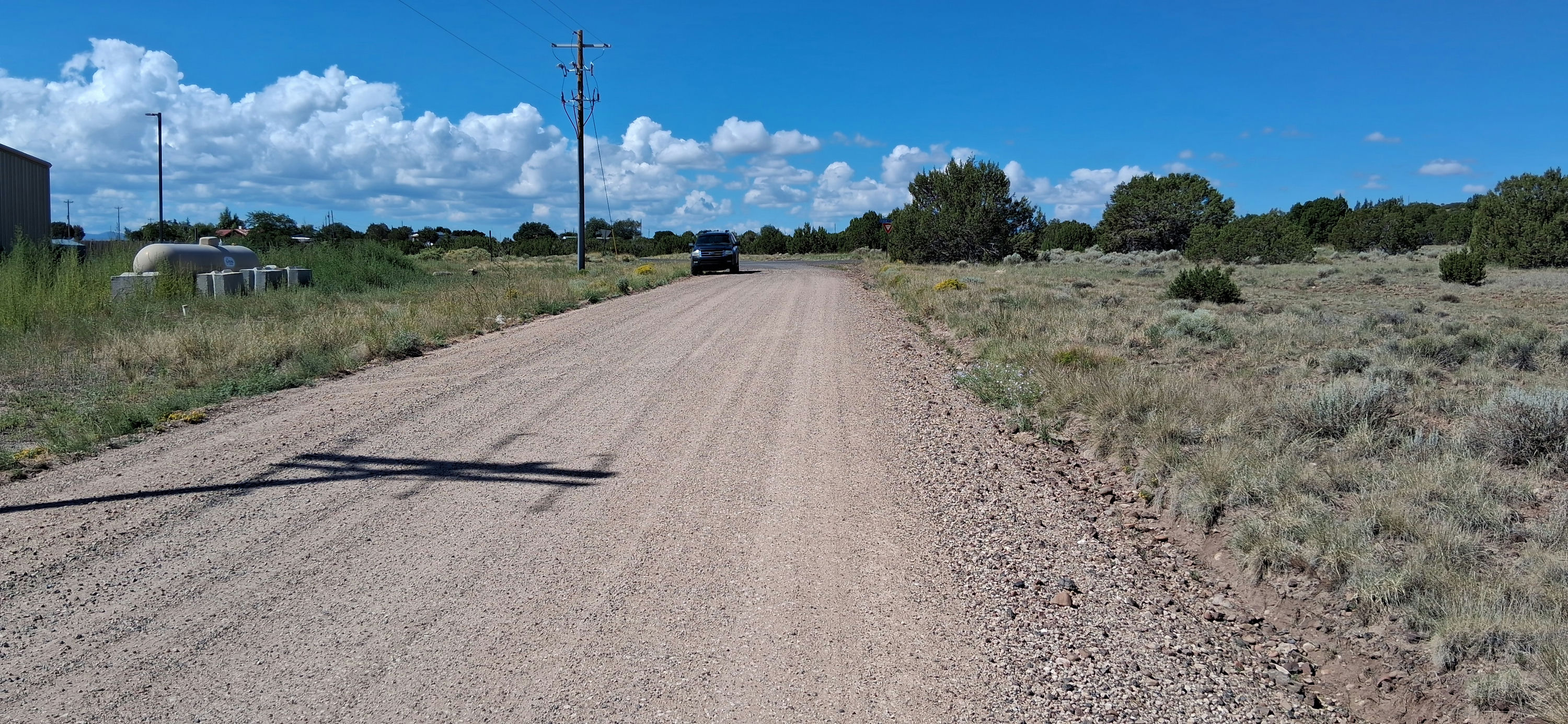 201-27-256-257 Concho Dr facing south.jpg