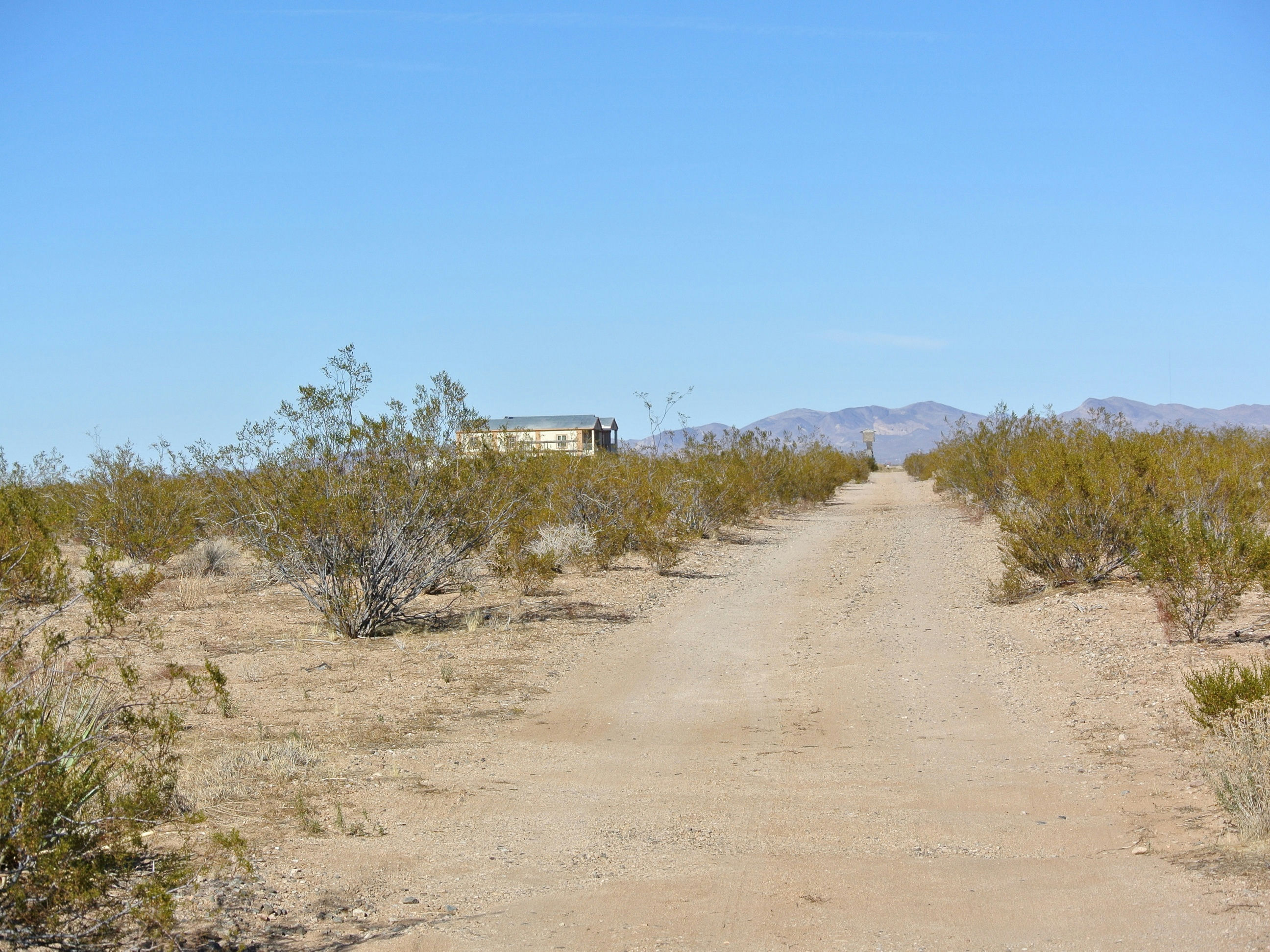 road coming from cottonwood_CROP_LISTING.JPG