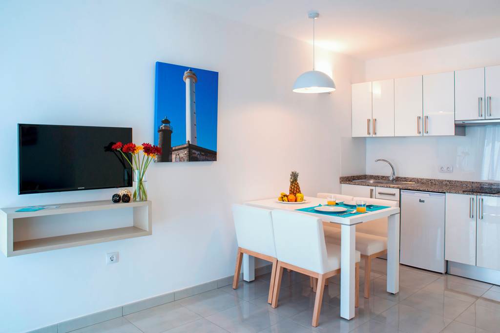 ACE_332_LIVVO_Apartments_Oasis_1223_01.jpg