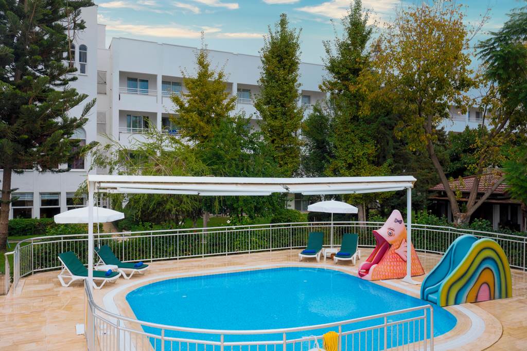 AYT_85548_LABRANDA_Alantur_Resort_0523_24.jpg