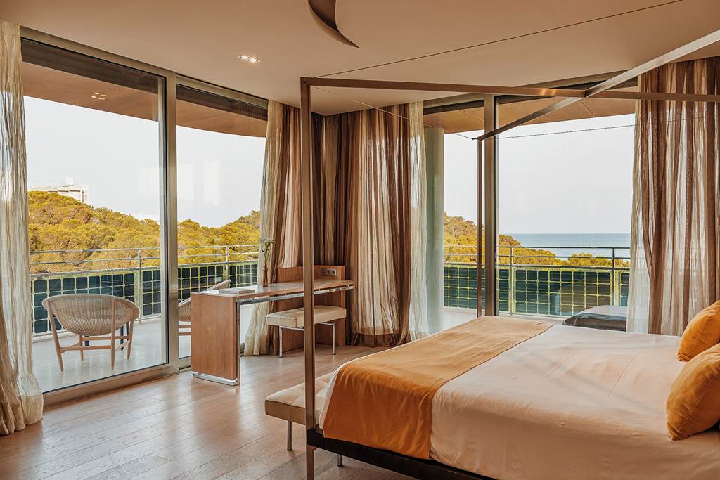 IBZ_70042_Aguas_de_Ibiza_Grand_Luxe_Hotel_0424_04.jpg