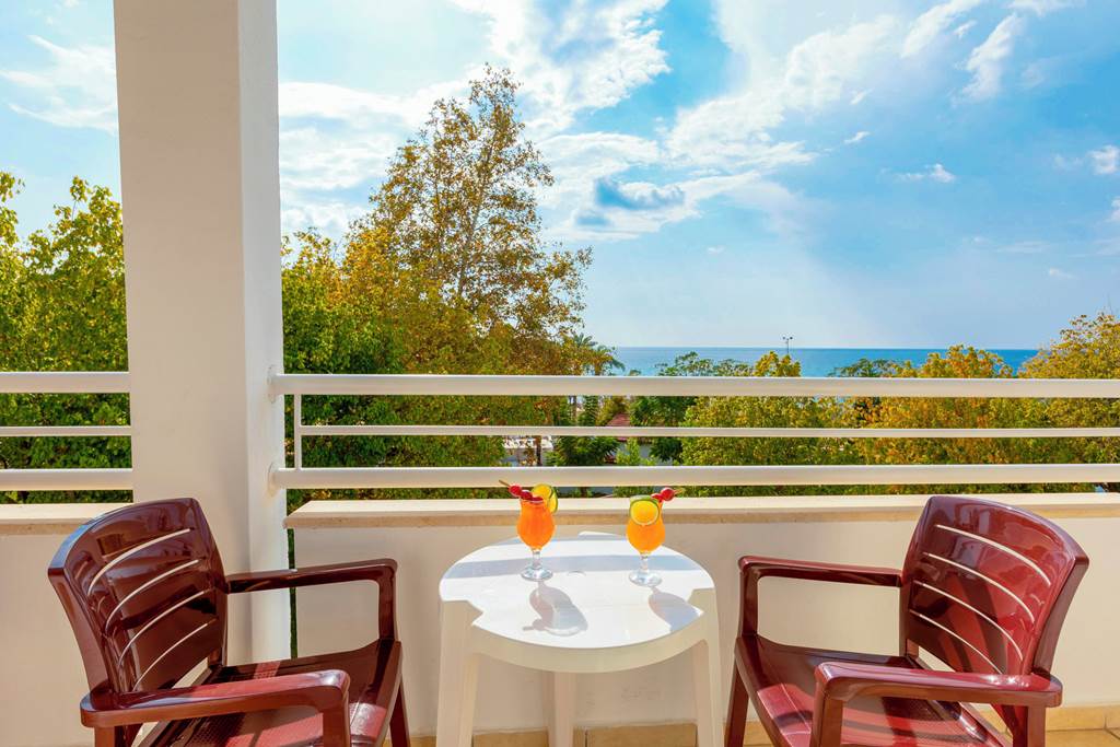 AYT_85548_LABRANDA_Alantur_Resort_0523_42.jpg