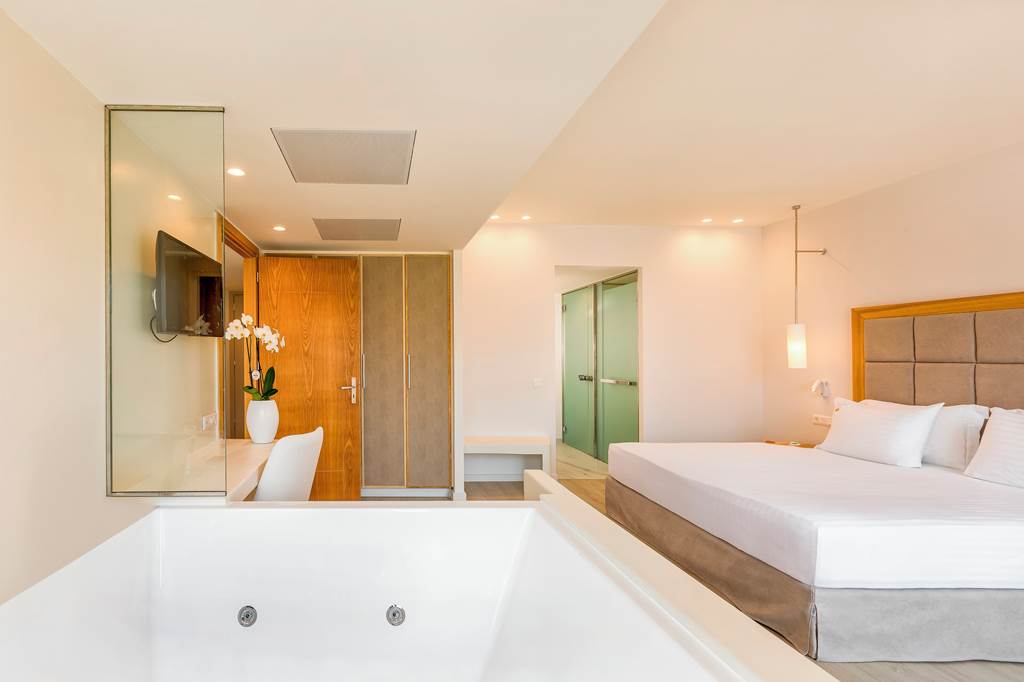 SMI_89250_Samian_Mare_Hotel_Suite_&_Spa_0325_83.jpg