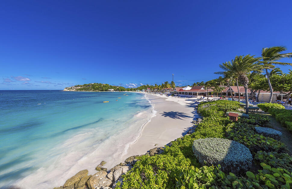 Pineapple-Beach-Club-16.jpg