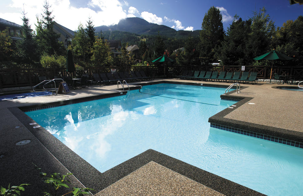 Delta-Whistler-Village-Suites-2.jpg