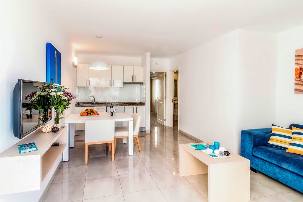ACE_332_Oasis_Apartments_THe_Home_Collection_0822_08.jpg