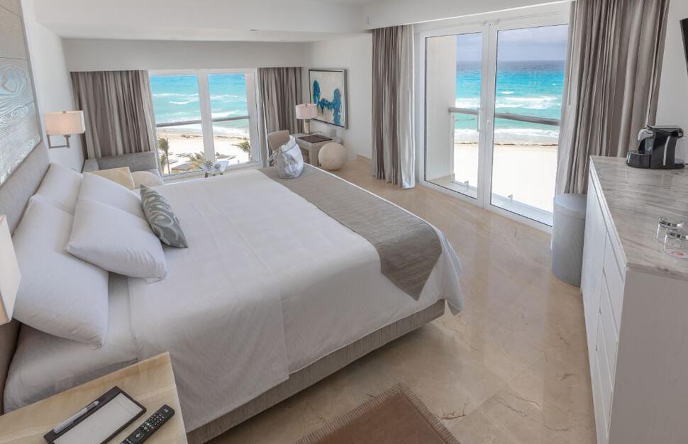 Le-Blanc-Spa-Resort-10.jpg