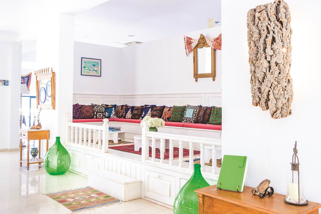 X_RHO_68626_LINDOS_SUN_0714_20.jpg