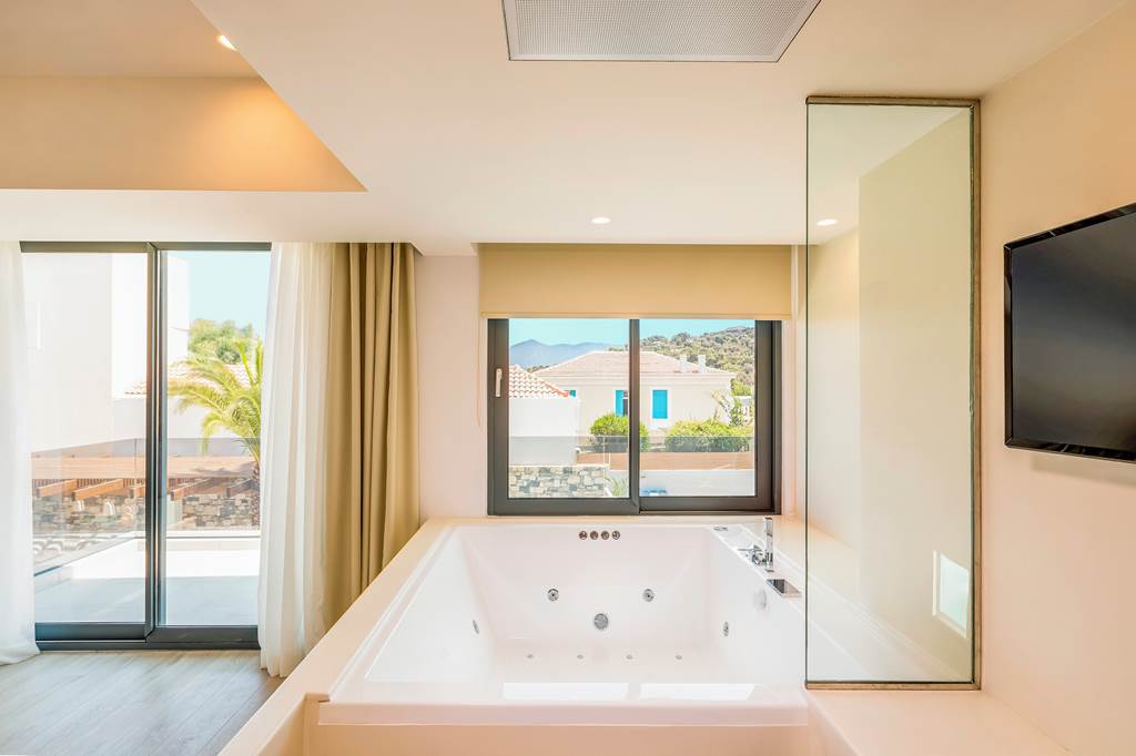 SMI_89250_Samian_Mare_Hotel_Suite_&_Spa_0325_80.jpg