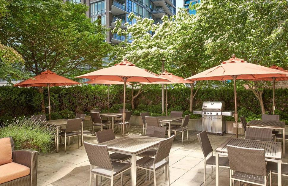 Residence-Inn-Vancouver-Downtown-By-Marriott-3.jpg