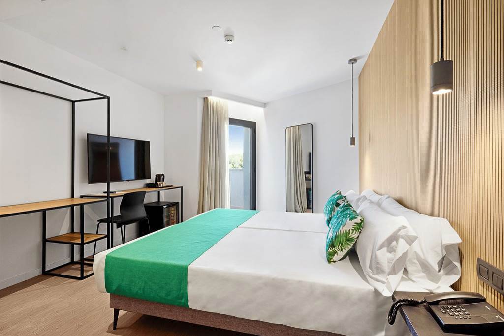 PMI_79670_Hotel_Paradiso_Gardenn_0324_01.jpg