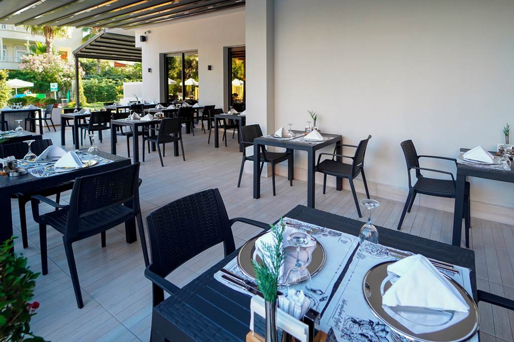 AYT_82730_The_Raga_Side_Hotel_0221_10.jpg