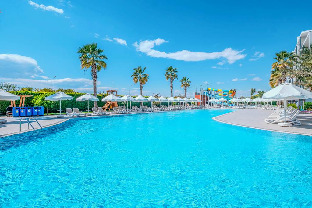 AYT_82525_Barut_GOIA_formerly_Barut_Sunwing_Side_Beach_0424_32.jpg