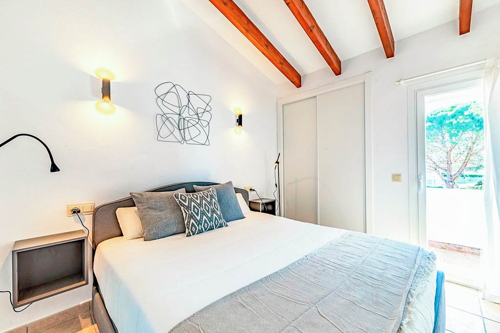 PMI_84882_Villa_Monsy_2_0123_06.jpg