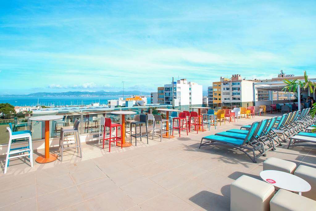 PMI_86620_MLL_Mediterranean_Bay_0724_10.jpg