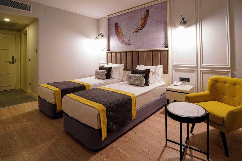 AYT_82730_The_Raga_Side_Hotel_0221_20.jpg