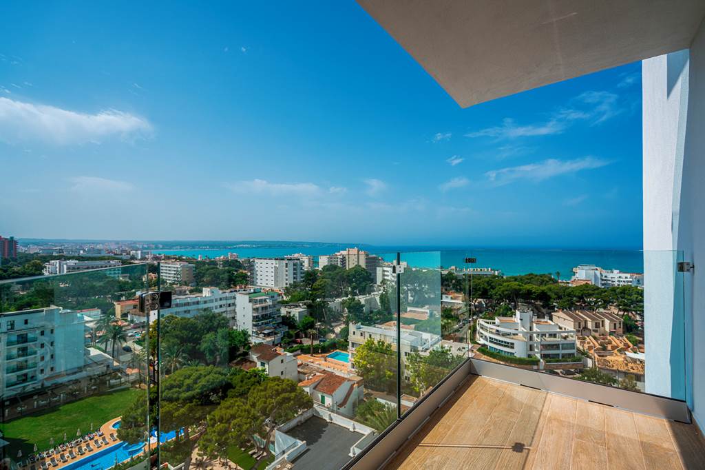 PMI_74990_THB_Maria_Isabel_0923_01.jpg