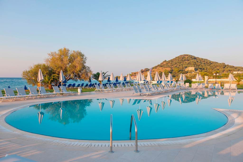 ZTH_80949_Alykanas_Village_0819_29.jpg