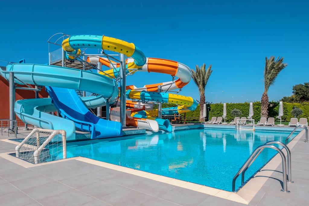 AYT_82525_Barut_GOIA_formerly_Barut_Sunwing_Side_Beach_0424_54.jpg