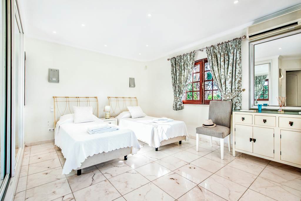FAO_88744_Villa_Santa_Barbara_0125_02.jpg