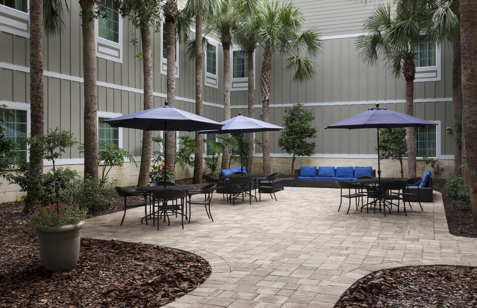 Hampton-Inn-New-Smyrna-Beach-8.jpg