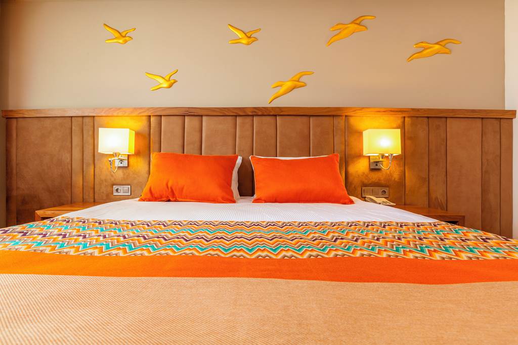 AYT_81260_Side_Royal_Palace_Hotel_&_Spa_0823_02.jpg