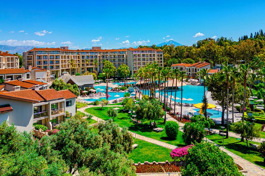 AYT_75817_Arum_Barut_Collection_0924_05.jpg
