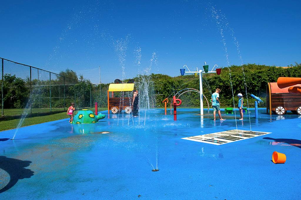 AYT_75752_Side_Star_Resort_1223_08.jpg
