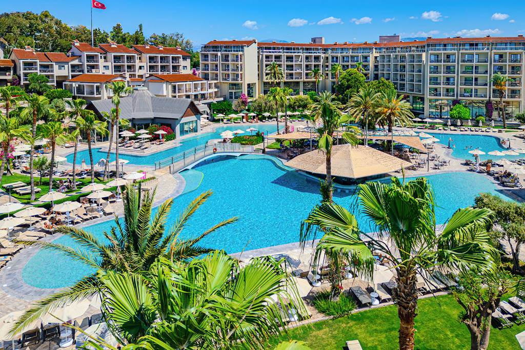AYT_75817_Arum_Barut_Collection_0924_04.jpg