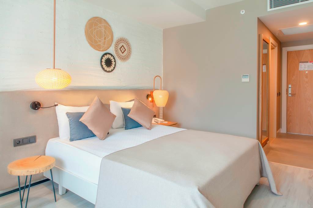 AYT_80766_Side_Royal_Luxury_Hotel_&_Spa_0819_19.jpg