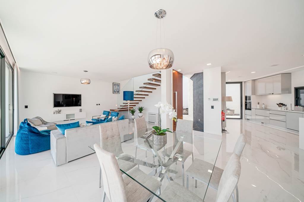 FNC_87172_Villa_Seacrest_0124_18.jpg